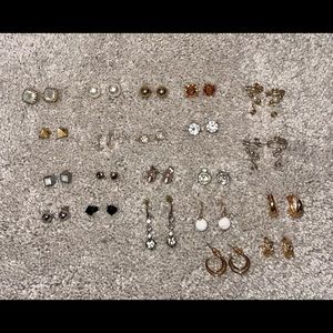 STUD EARRING BUNDLE